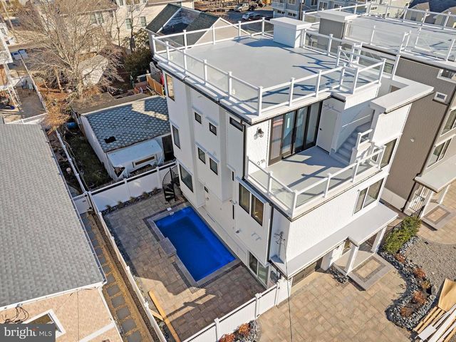 101 W 15TH ST, Long Beach Township, NJ 08008