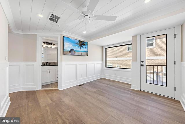 101 W 15TH ST, Long Beach Township, NJ 08008