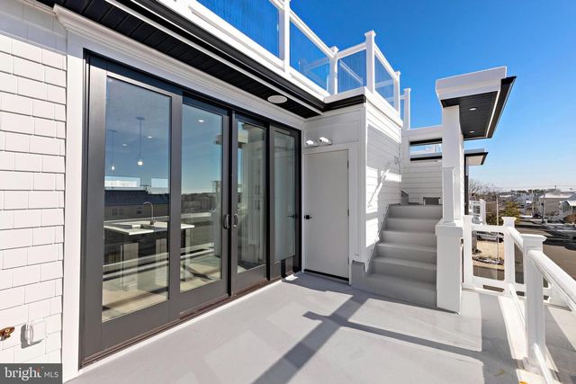 101 W 15TH ST, Long Beach Township, NJ 08008