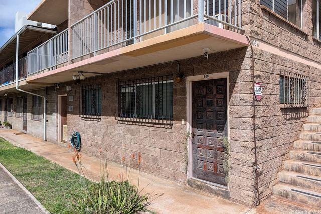 906 Hausten Street, Honolulu, HI 96826