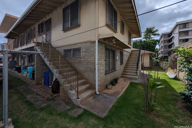906 Hausten Street, Honolulu, HI 96826