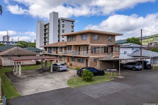 906 Hausten Street, Honolulu, HI 96826