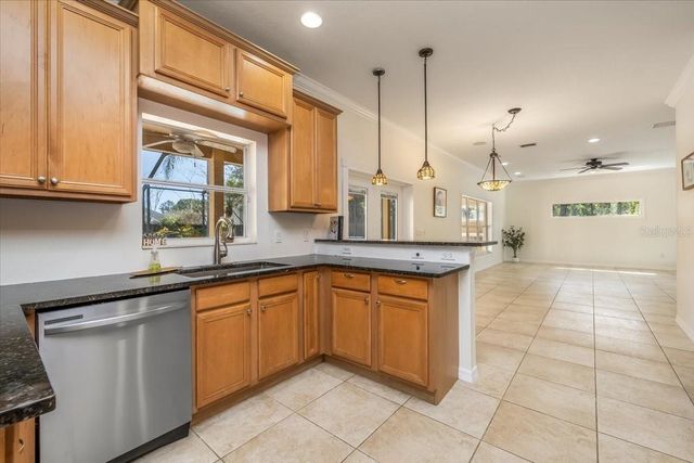 4 LAKE CHARLES PLACE, Palm Coast, FL 32137