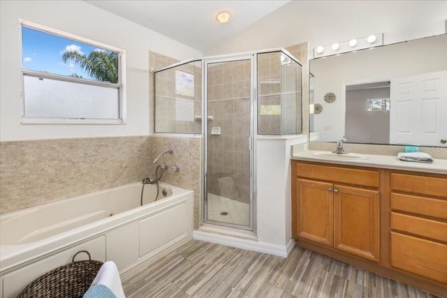 4 LAKE CHARLES PLACE, Palm Coast, FL 32137