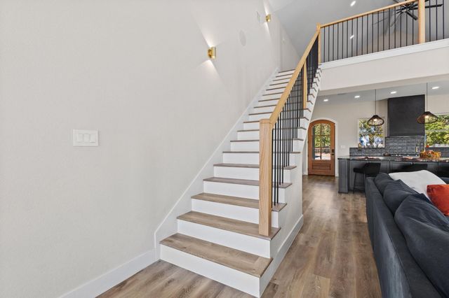 430 N Washburn Road, Bells, TX 75414