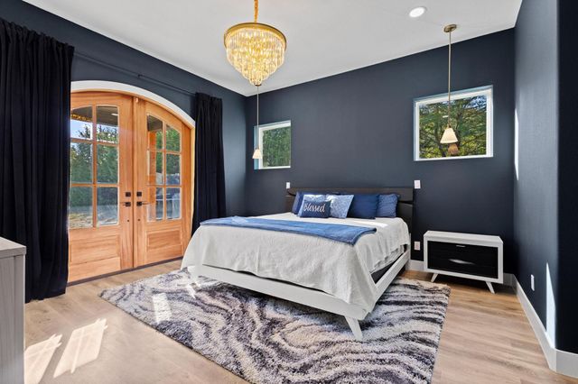 430 N Washburn Road, Bells, TX 75414