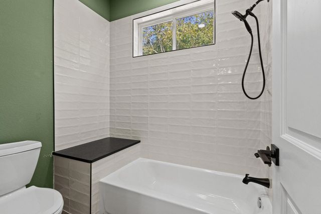 430 N Washburn Road, Bells, TX 75414