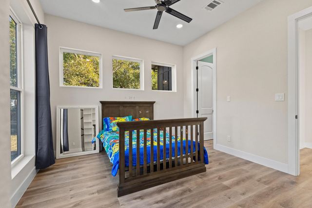 430 N Washburn Road, Bells, TX 75414