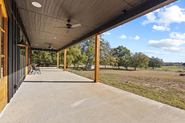 430 N Washburn Road, Bells, TX 75414