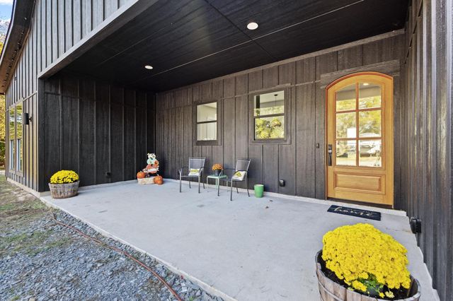 430 N Washburn Road, Bells, TX 75414