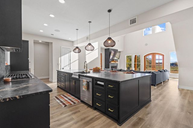 430 N Washburn Road, Bells, TX 75414