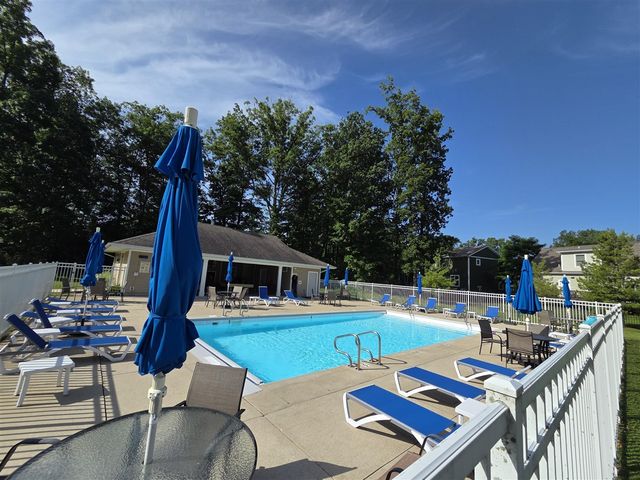 17645 Summerhill Lane, New Buffalo, MI 49117