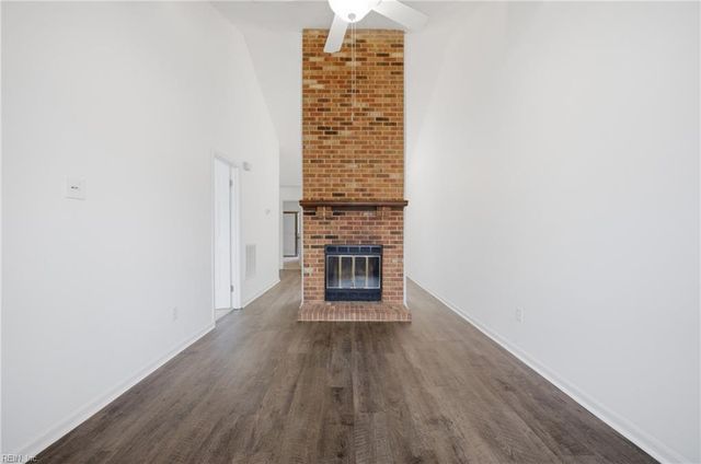 807 Tenure LN, Virginia Beach, VA 23462