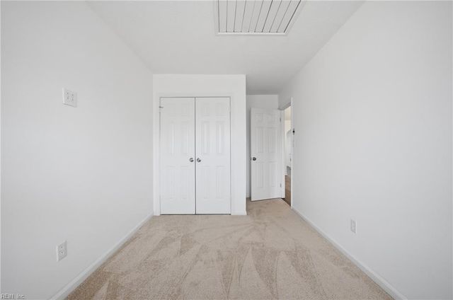 807 Tenure LN, Virginia Beach, VA 23462