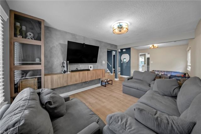 3509 Nashe CT, Virginia Beach, VA 23462