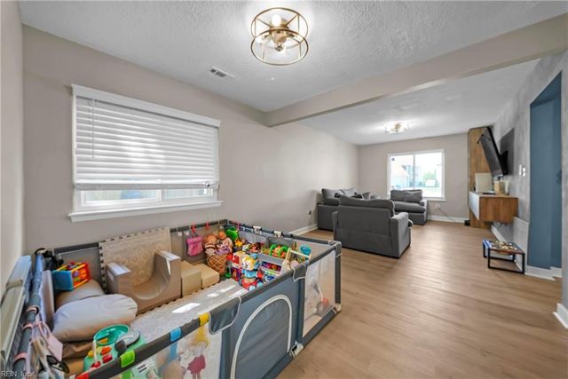 3509 Nashe CT, Virginia Beach, VA 23462