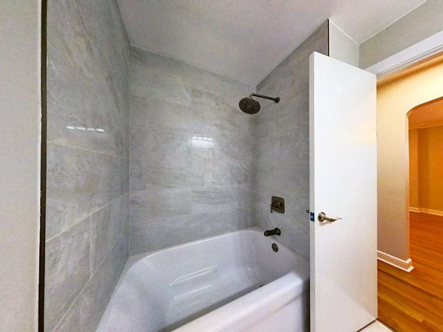 8039 S Campbell Avenue, Chicago, IL 60652