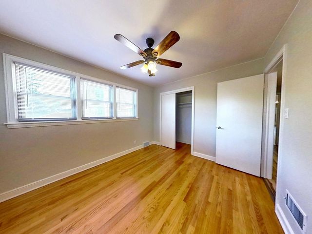 8039 S Campbell Avenue, Chicago, IL 60652