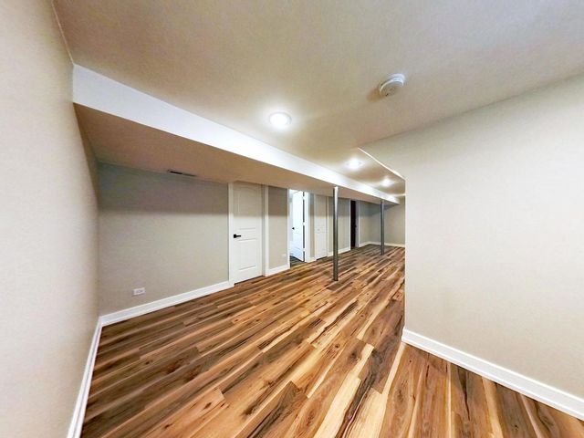 8039 S Campbell Avenue, Chicago, IL 60652