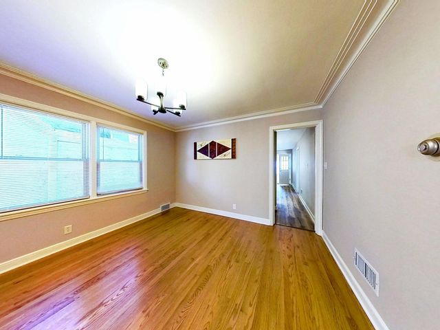 8039 S Campbell Avenue, Chicago, IL 60652