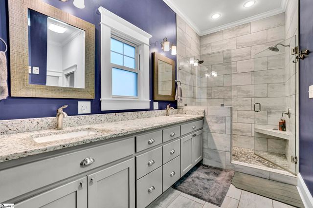 203 S Adair Street, Clinton, SC 29325