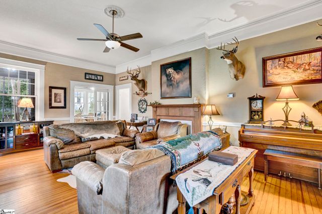 203 S Adair Street, Clinton, SC 29325