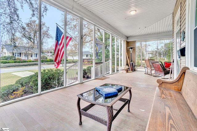 203 S Adair Street, Clinton, SC 29325
