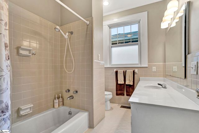 203 S Adair Street, Clinton, SC 29325