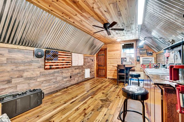 203 S Adair Street, Clinton, SC 29325