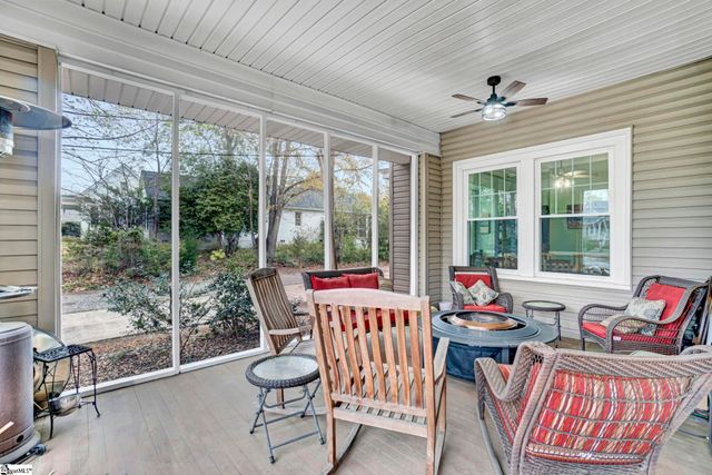203 S Adair Street, Clinton, SC 29325