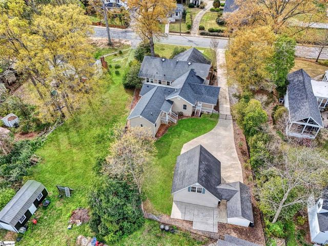 203 S Adair Street, Clinton, SC 29325