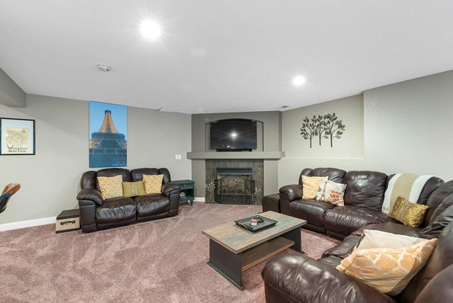 1526 Pine Cone TRAIL, Port Washington, WI 53074