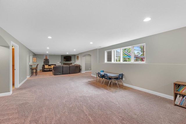 1526 Pine Cone TRAIL, Port Washington, WI 53074