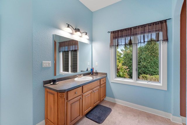 1526 Pine Cone TRAIL, Port Washington, WI 53074