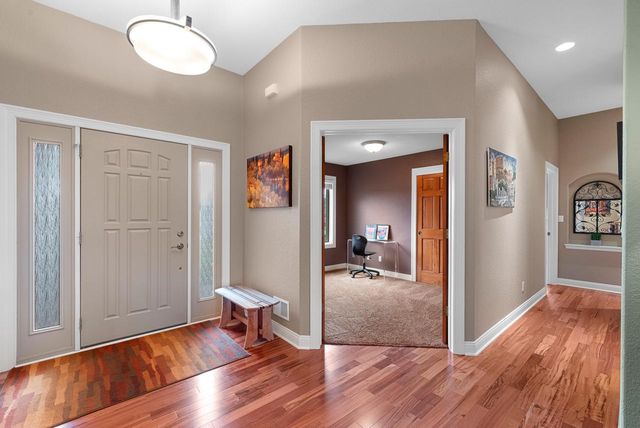 1526 Pine Cone TRAIL, Port Washington, WI 53074