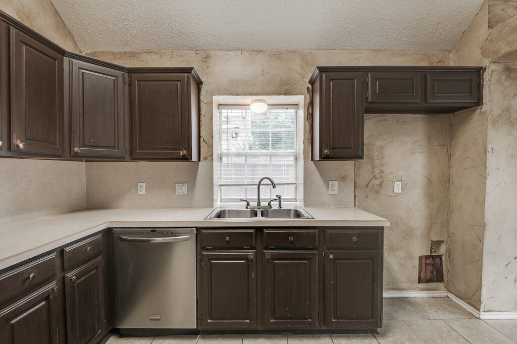 952 Freshwood Court, Arlington, TX 76017 — photo 4