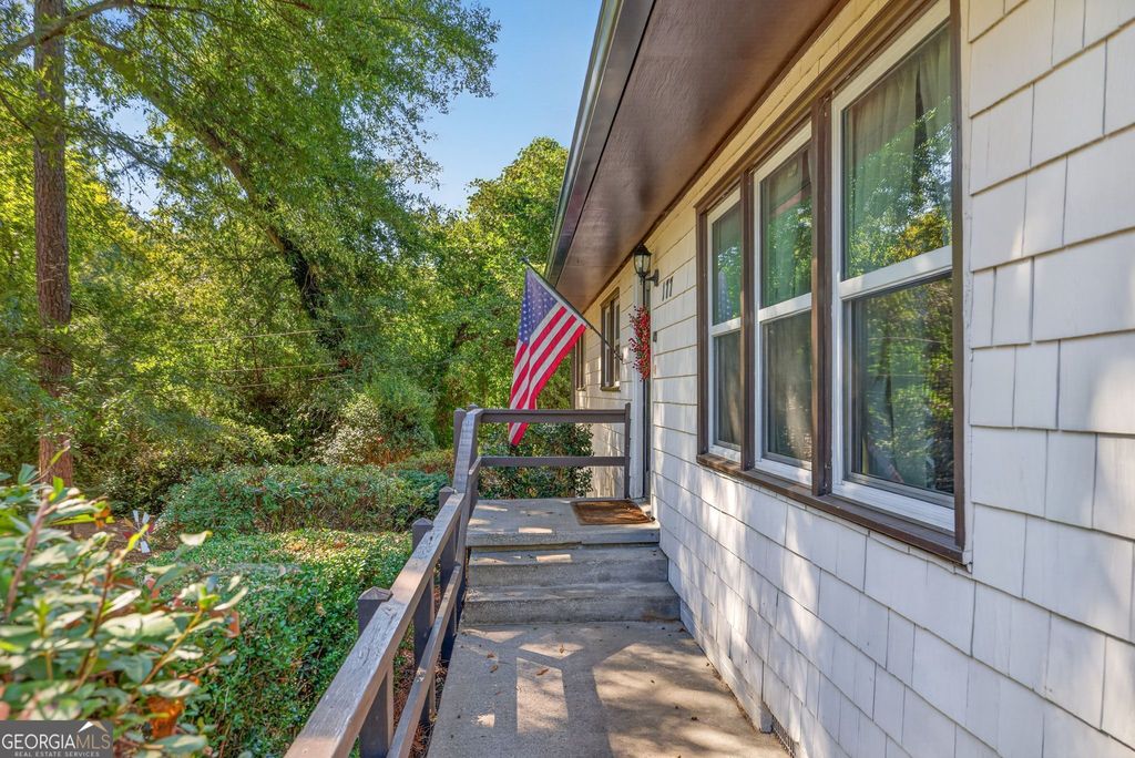 177 Dickson Drive, Jefferson, GA 30549 — photo 3