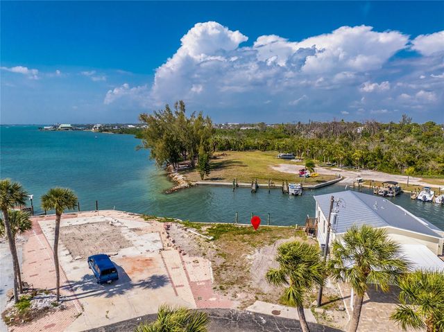 7500 PARK POINTE DRIVE 42, Englewood, FL 34224