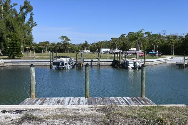 7500 PARK POINTE DRIVE 42, Englewood, FL 34224