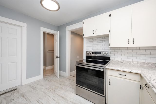 814 Columbus Avenue, Benton Harbor, MI 49022