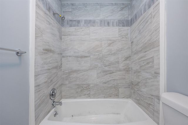 814 Columbus Avenue, Benton Harbor, MI 49022