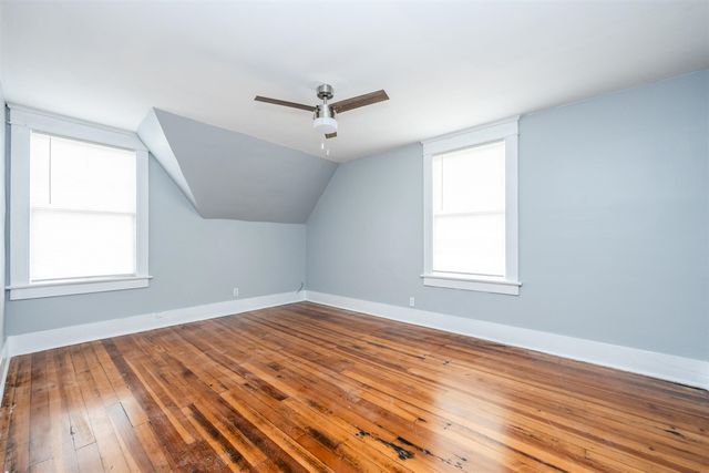 814 Columbus Avenue, Benton Harbor, MI 49022