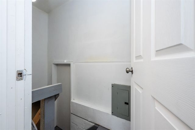 814 Columbus Avenue, Benton Harbor, MI 49022