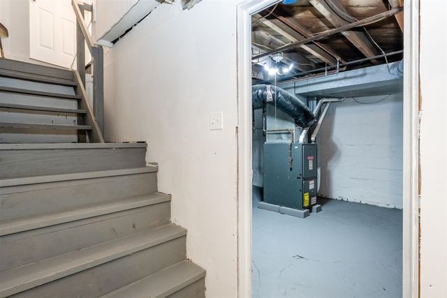 814 Columbus Avenue, Benton Harbor, MI 49022