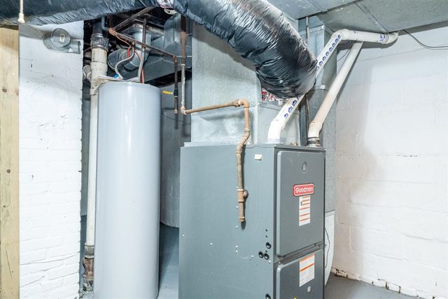 814 Columbus Avenue, Benton Harbor, MI 49022