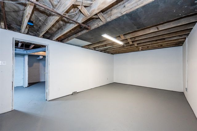 814 Columbus Avenue, Benton Harbor, MI 49022