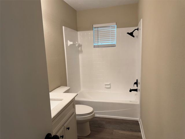 1707 Crest Hill Drive, Conroe, TX 77301