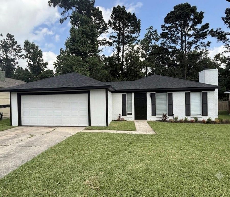 1707 Crest Hill Drive, Conroe, TX 77301