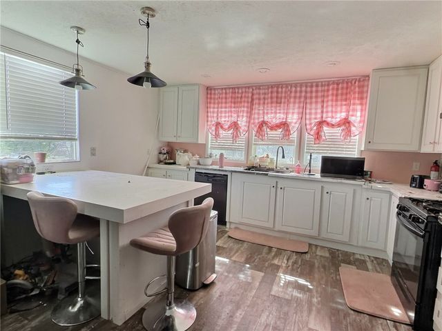 421 Fawn Dr, Canton Twp, PA 15301