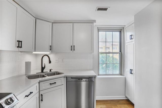 199 14th NE 402, Atlanta, GA 30309